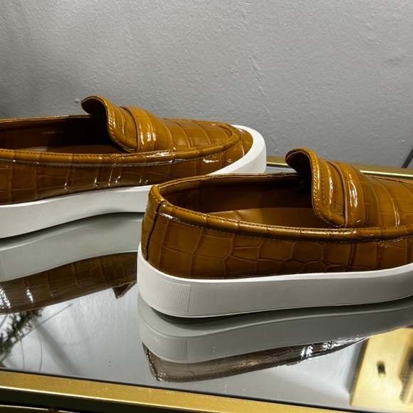 Vince Ghita Platform Dressy Comfort Loafer Women Size 6 - Picture 3 of 9